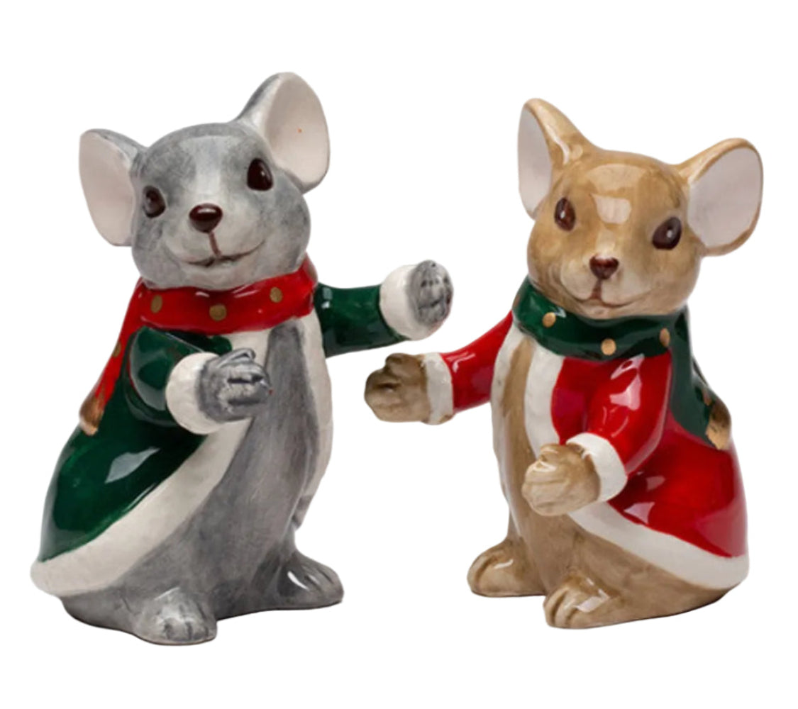 Cosmos Gifts Fine Ceramic Christmas Mouse Couple Hugging Salt & Pepper Shakers Set 3-3/8" H