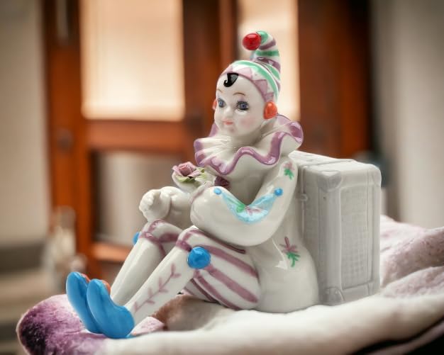 Cosmos Gifts Fine Porcelain Clown Sitting by Luggage Musical Figurine 5-5/8" H