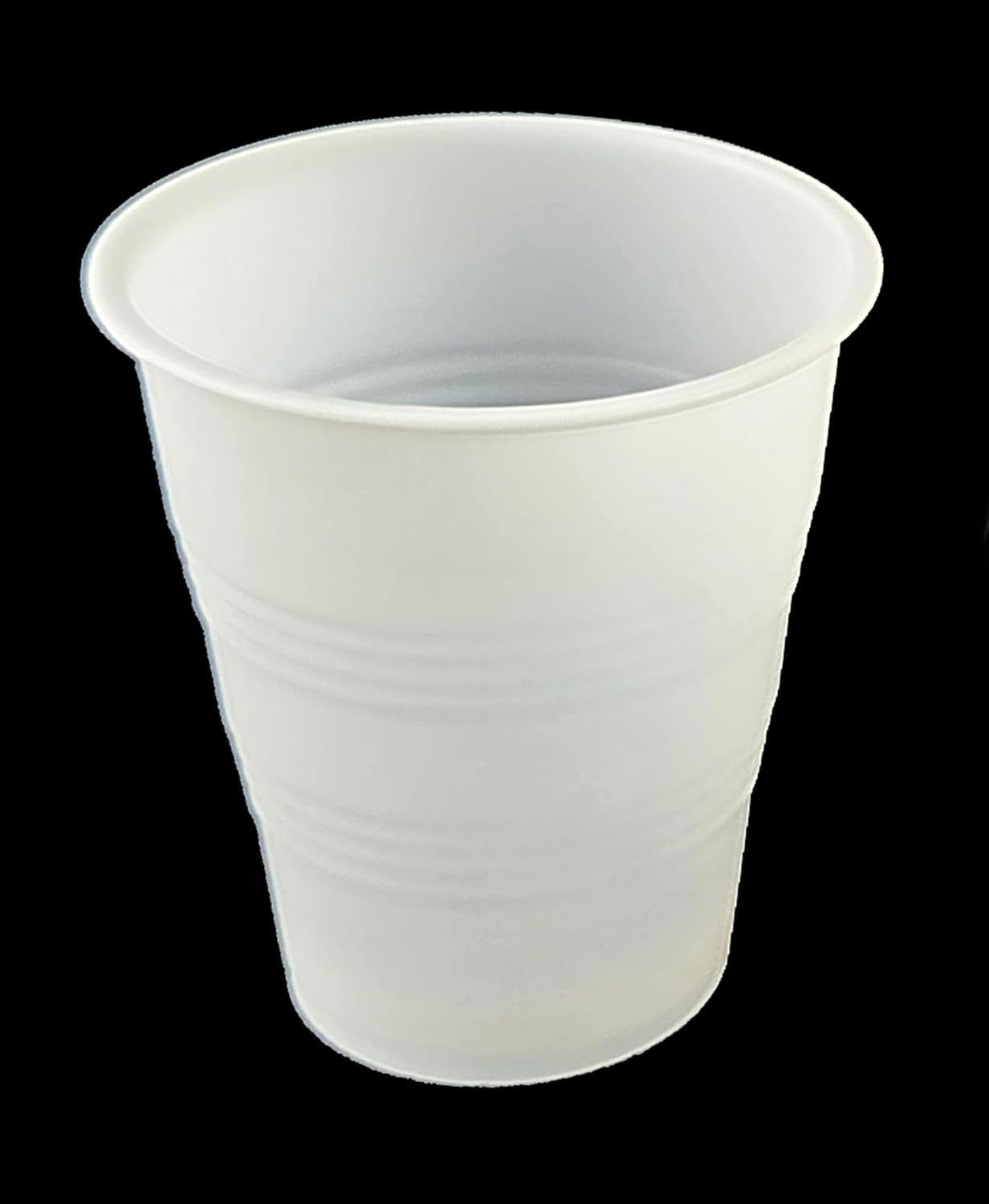 Party Favors Plus White Plastic Cups 7 oz 40 Count