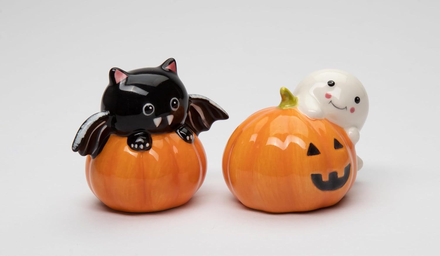 Cosmos Gifts Fine Ceramic Halloween Casper & Bat Dracula on Pumpkin Salt & Pepper Shakers Set 3-1/8" L
