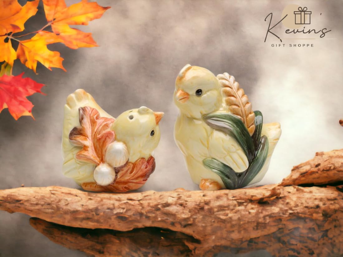 Cosmos Gifts Fine Ceramic Harvest Chicken Baby Chicks with Wheat and Acorn Design Salt & Pepper Shakers Set 3-1/8" H