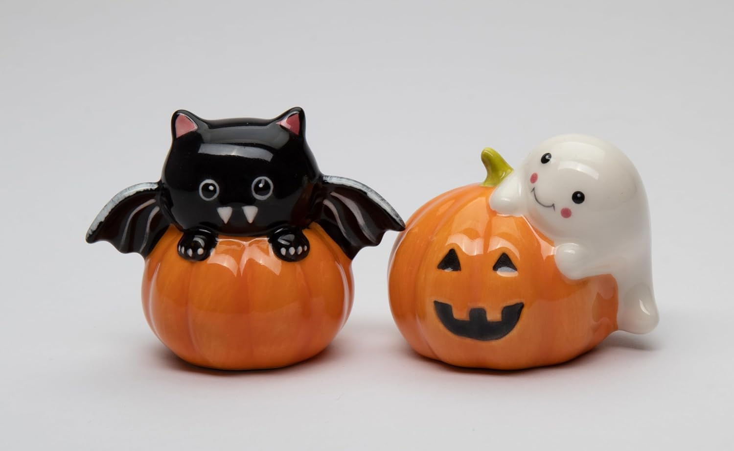 Cosmos Gifts Fine Ceramic Halloween Casper & Bat Dracula on Pumpkin Salt & Pepper Shakers Set 3-1/8" L