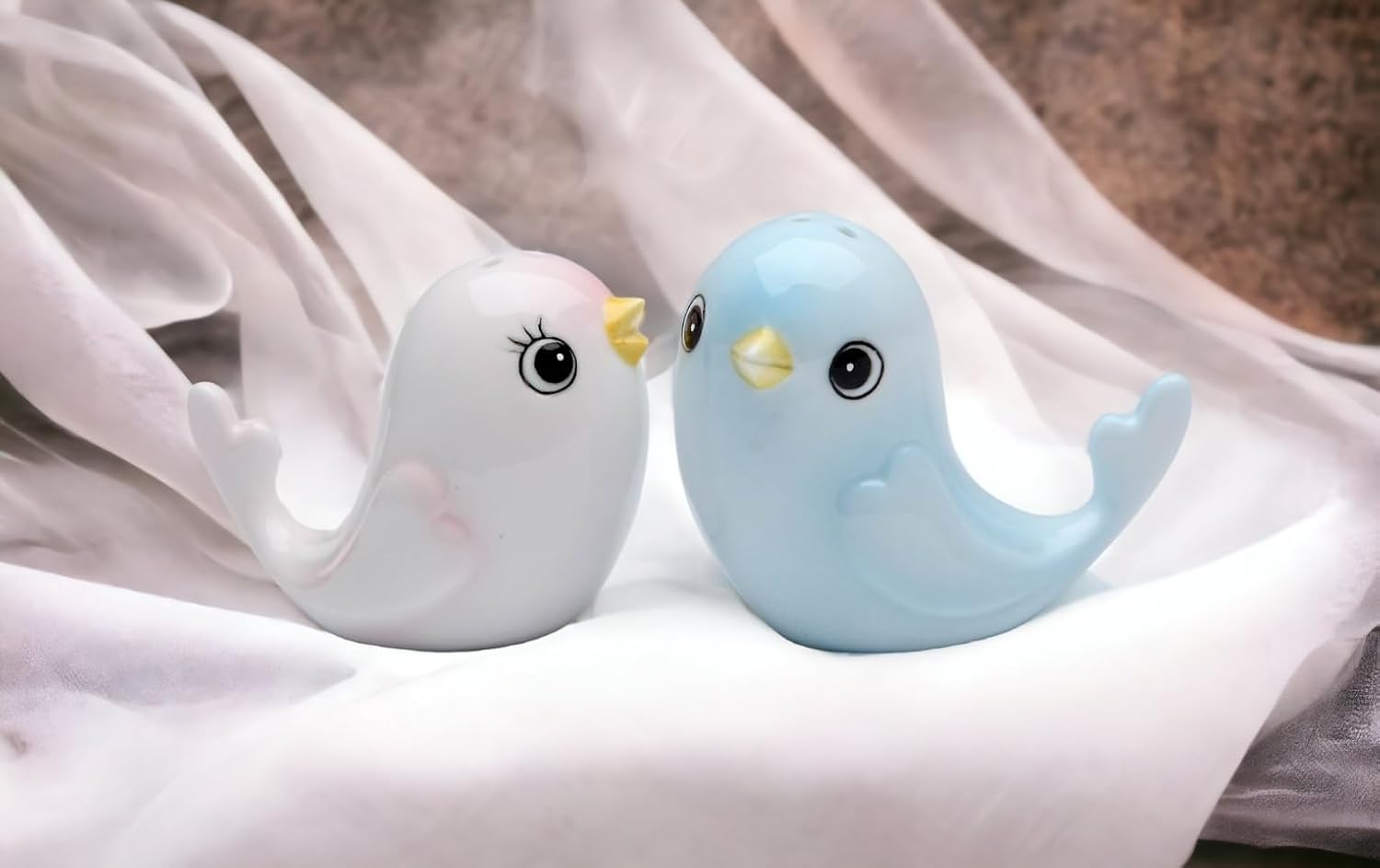 Cosmos Gifts Fine Porcelain Cute Love Blue & Pink Bird Salt & Pepper Shakers Set