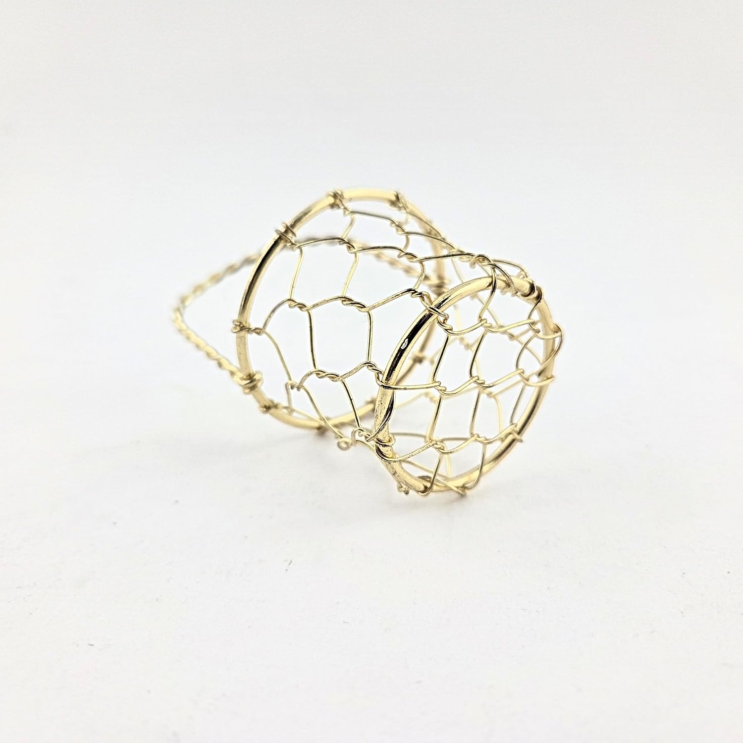Party Favors Plus Gold Tone Miniature Round Wire Basket 3 Pack