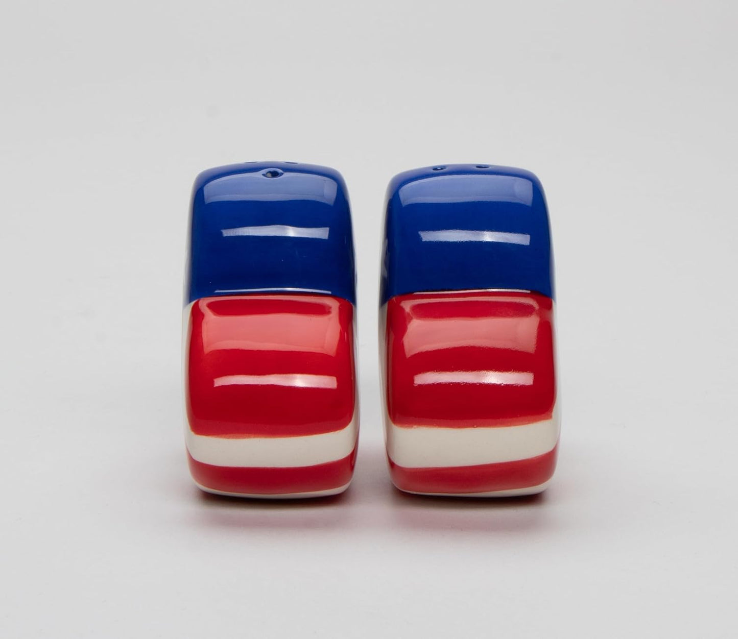 Cosmos Gifts Fine Ceramic Patriotic Heart Shape American Flag Salt and Pepper Shakers 2-1/2" H