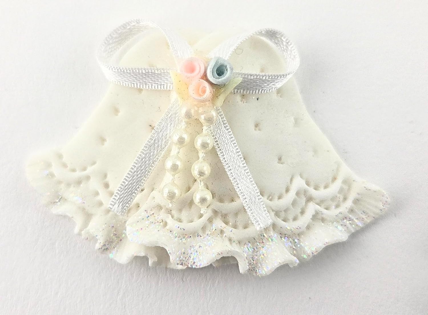 Party Favors Plus Cold Porcelain Mix Capias Figurines White 11 Count
