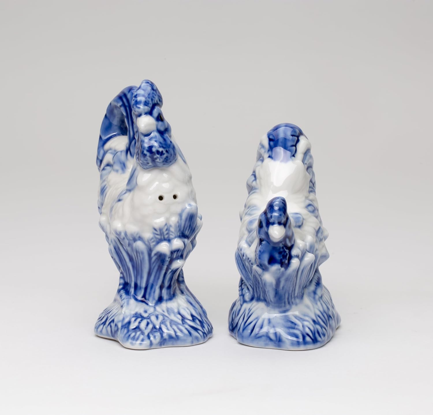 Cosmos Gifts Fine Ceramic Dutch Blue Rooster Salt & Pepper Shakers Set 4-3/8" H