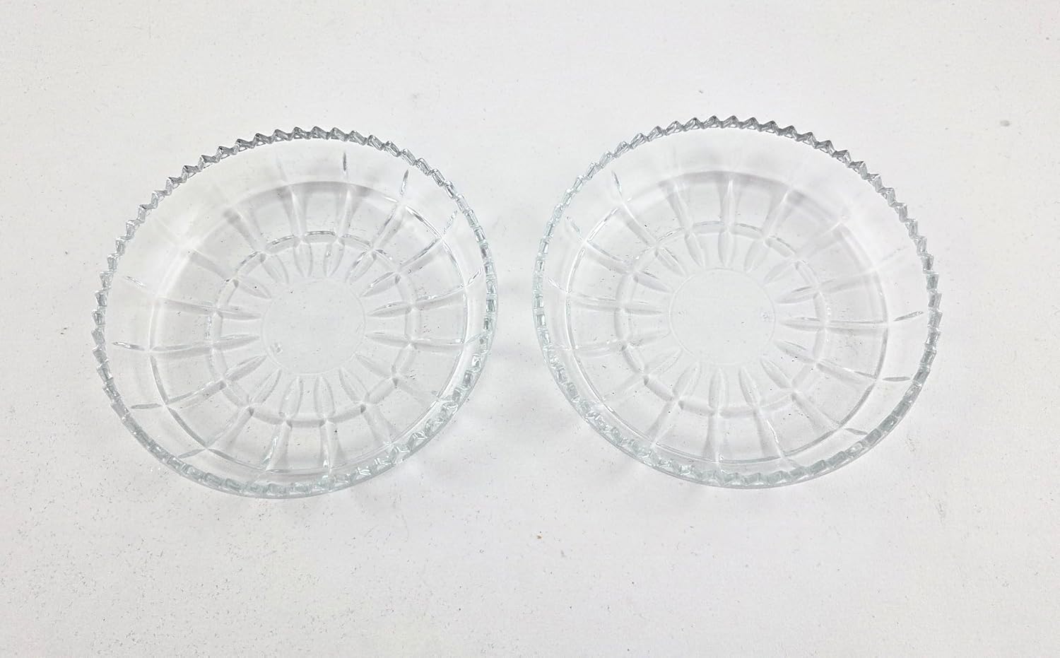Party Favors Plus Clear Glass Bomboniera Favor Dishes Sawtooth Edge 4 Inch 2 Count