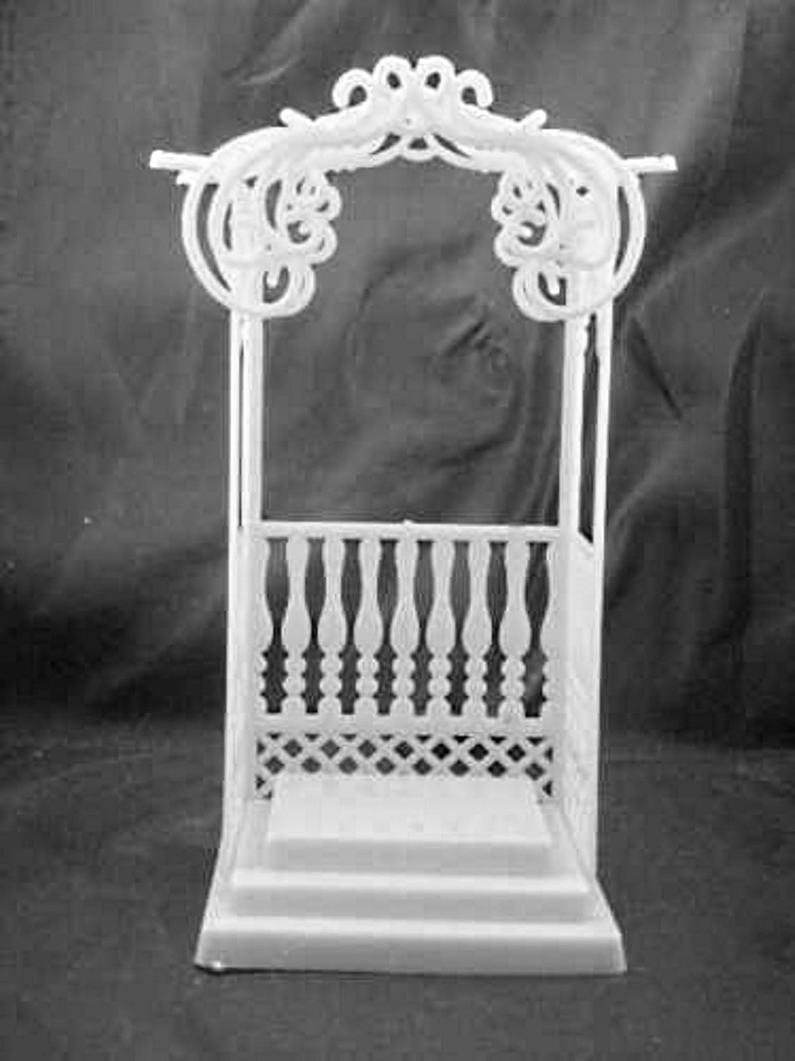 Party Favors Plus Ivory Plastic Square Gazebo & Base 8.5 Inch 3 Piece