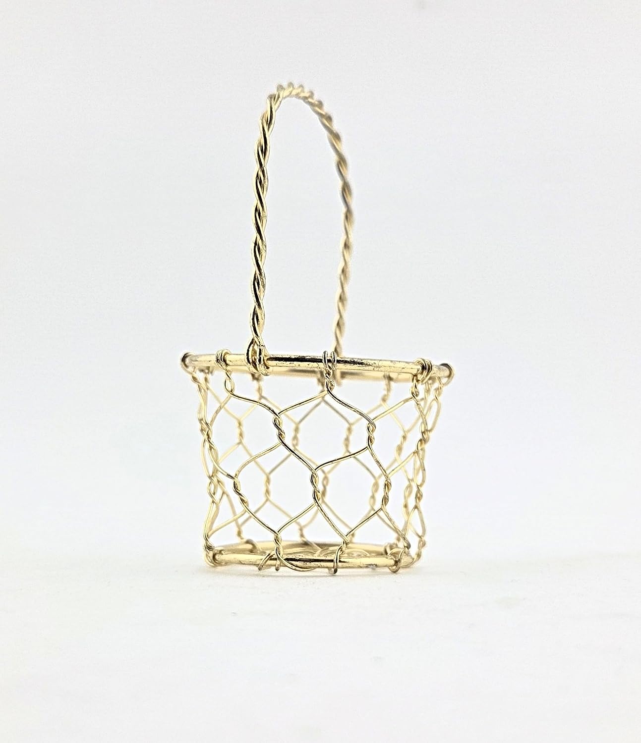 Party Favors Plus Gold Tone Miniature Round Wire Basket 3 Pack