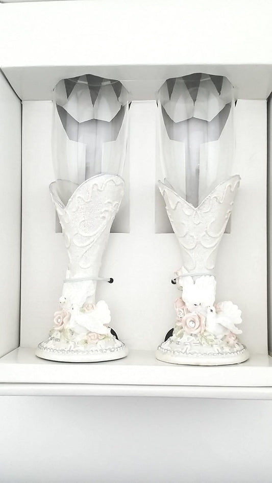 Party Favors Plus White Resin Love Doves Toasting Glasses 2 Count