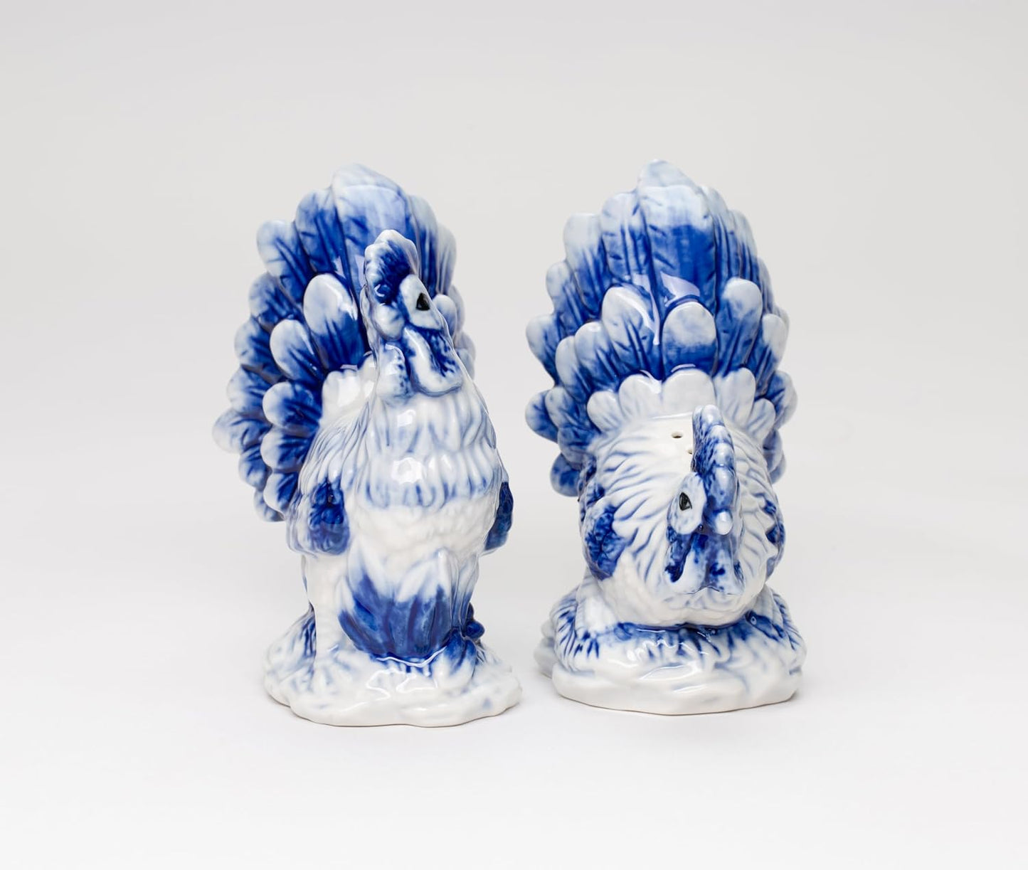 Cosmos Gifts Fine Ceramic Dutch Blue Rooster and Hen Salt and Pepper Shakers 4-1/8" H