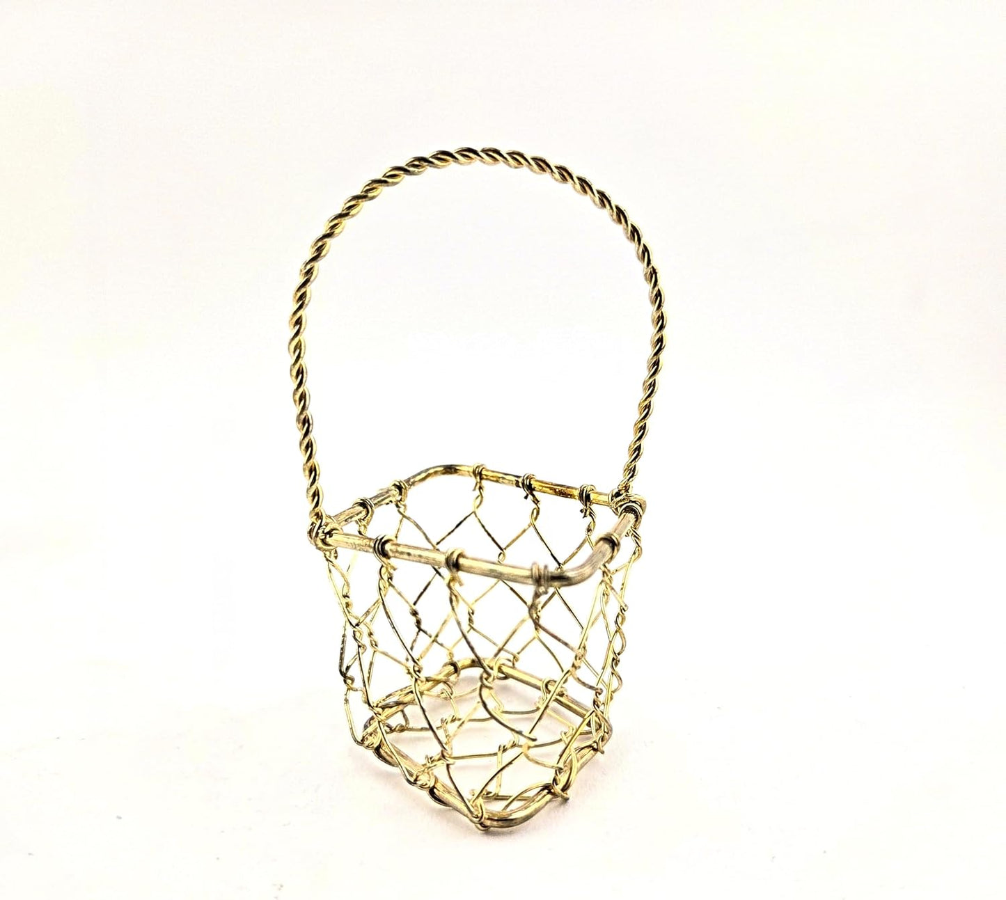 Party Favors Plus Gold Tone Miniature Diamond Shape Wire Basket with Twisted Handle 3.25 Inch 3 Piece Set