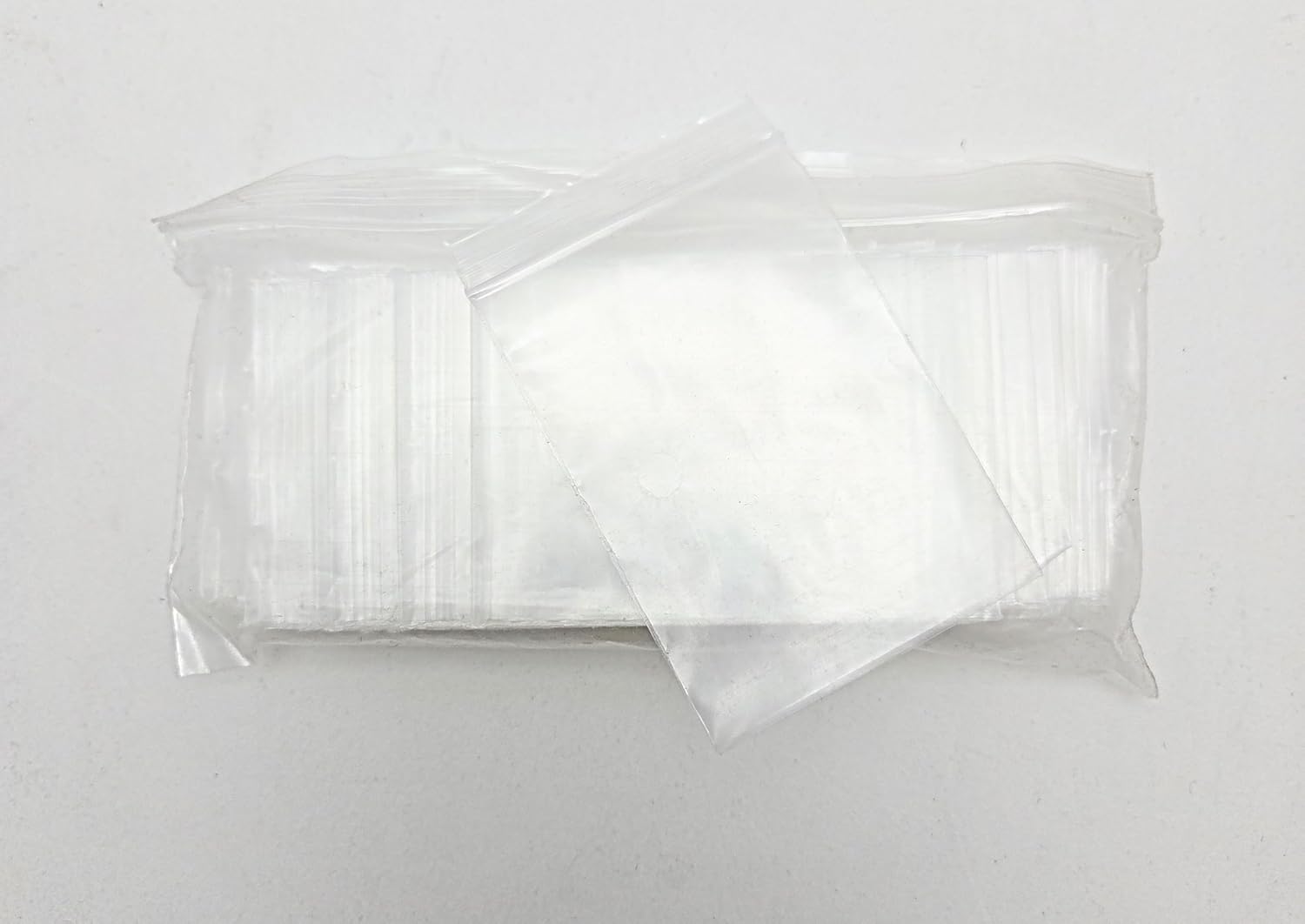 Party Favors Plus 4 x 6 In 2 Mil Clear Reclosable Poly Bags 100 Pack