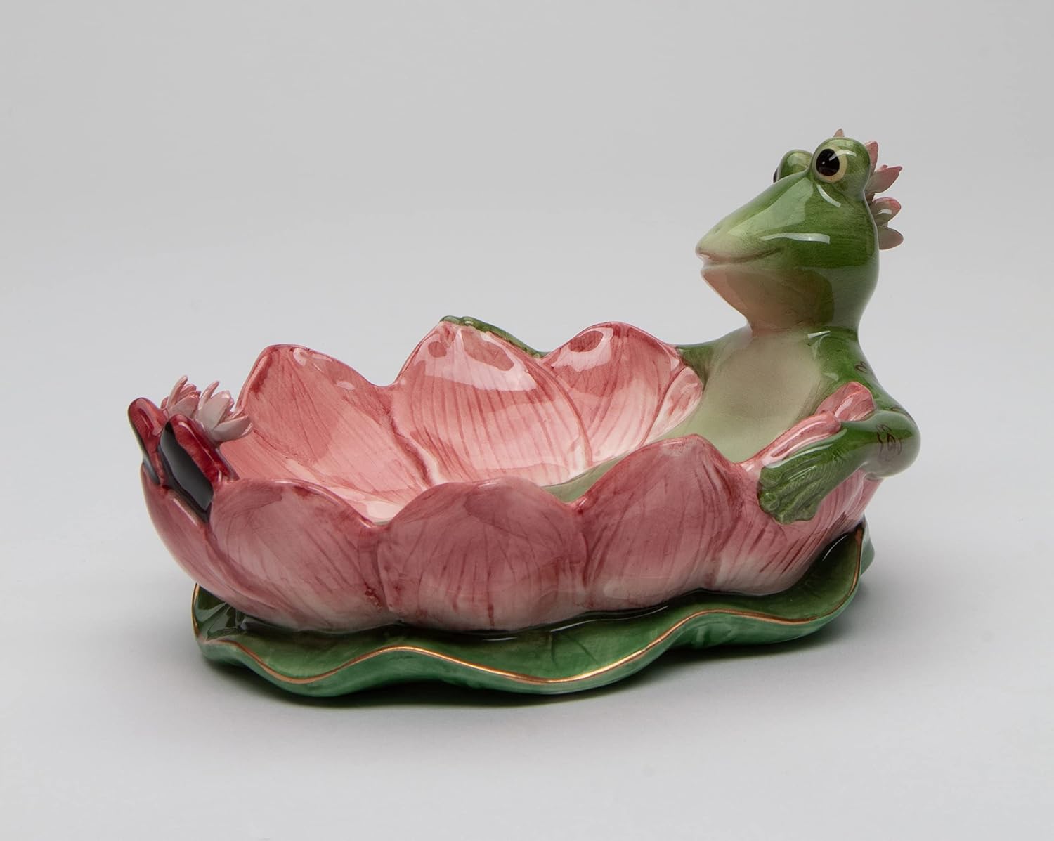 Cosmos Gifts Fine Ceramic Hand Painted Lady Frog on Water Lily Lotus Flower Soap Dish 6-1/4" L