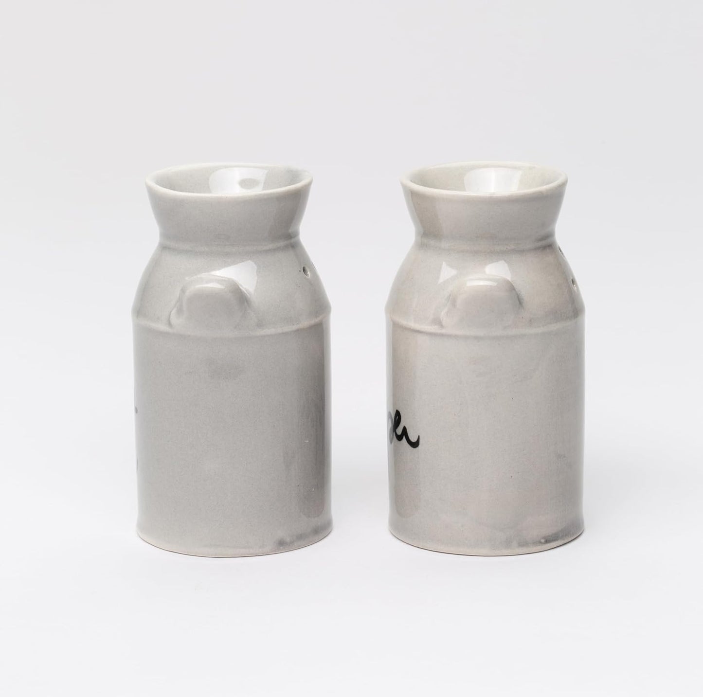 Cosmos Gifts Fine Porcelain Nostalgia Country Farmhouse Antique Milk Can Salt and Pepper Shakers Set 3-1/4" H