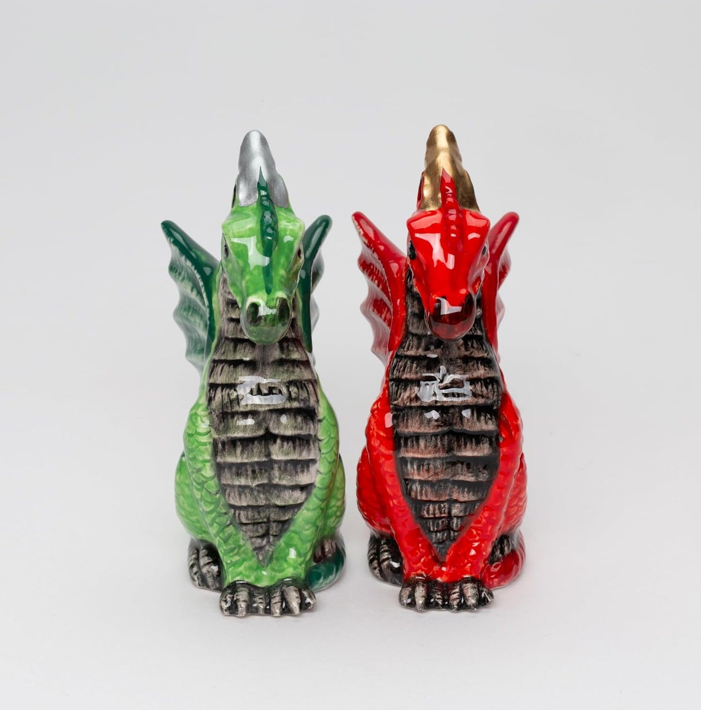 Cosmos Gifts 21096 Medieval Red & Green Dragon Salt and Pepper Shakers