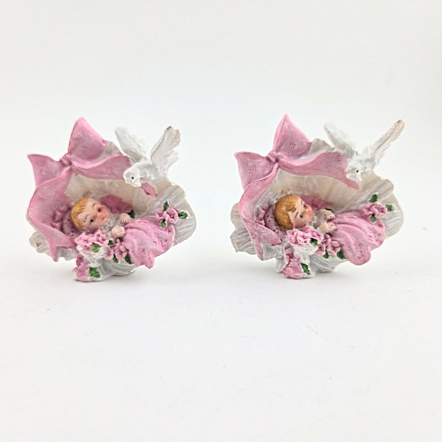 Party Favors Plus Baby Girl Sleeping in Clam Shell Polyresin Figurine Pink White 2.75 Inch Set of 2