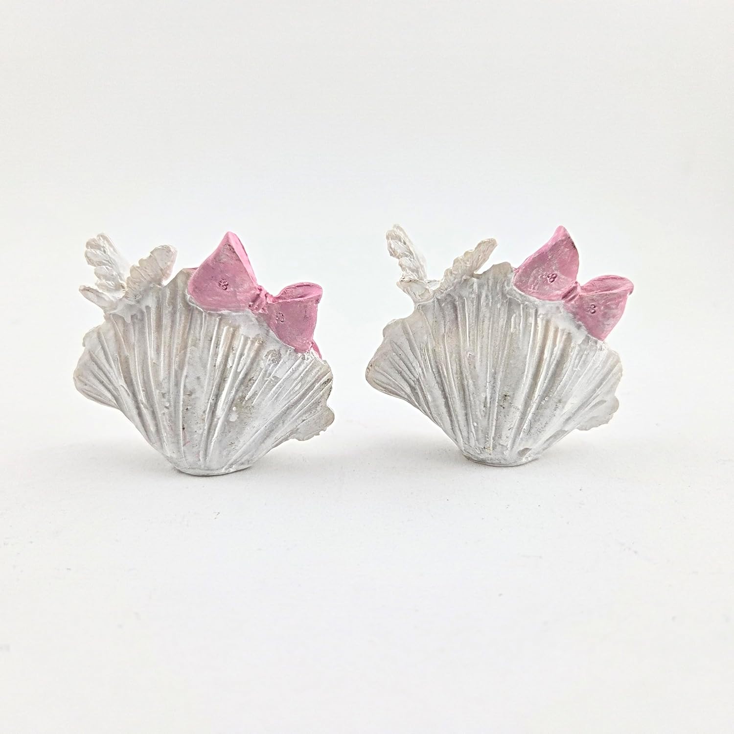 Party Favors Plus Baby Girl Sleeping in Clam Shell Polyresin Figurine Pink White 2.75 Inch Set of 2