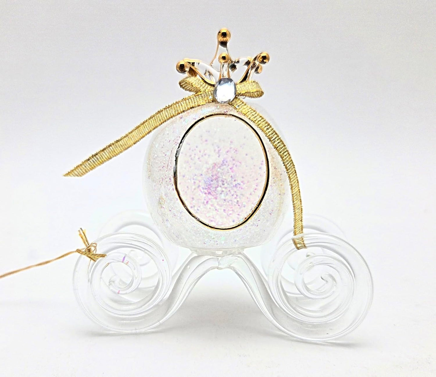 Party Favors Plus Glass Carriage Figurine White Green Glitter Clear Wheels 3.75 Inch