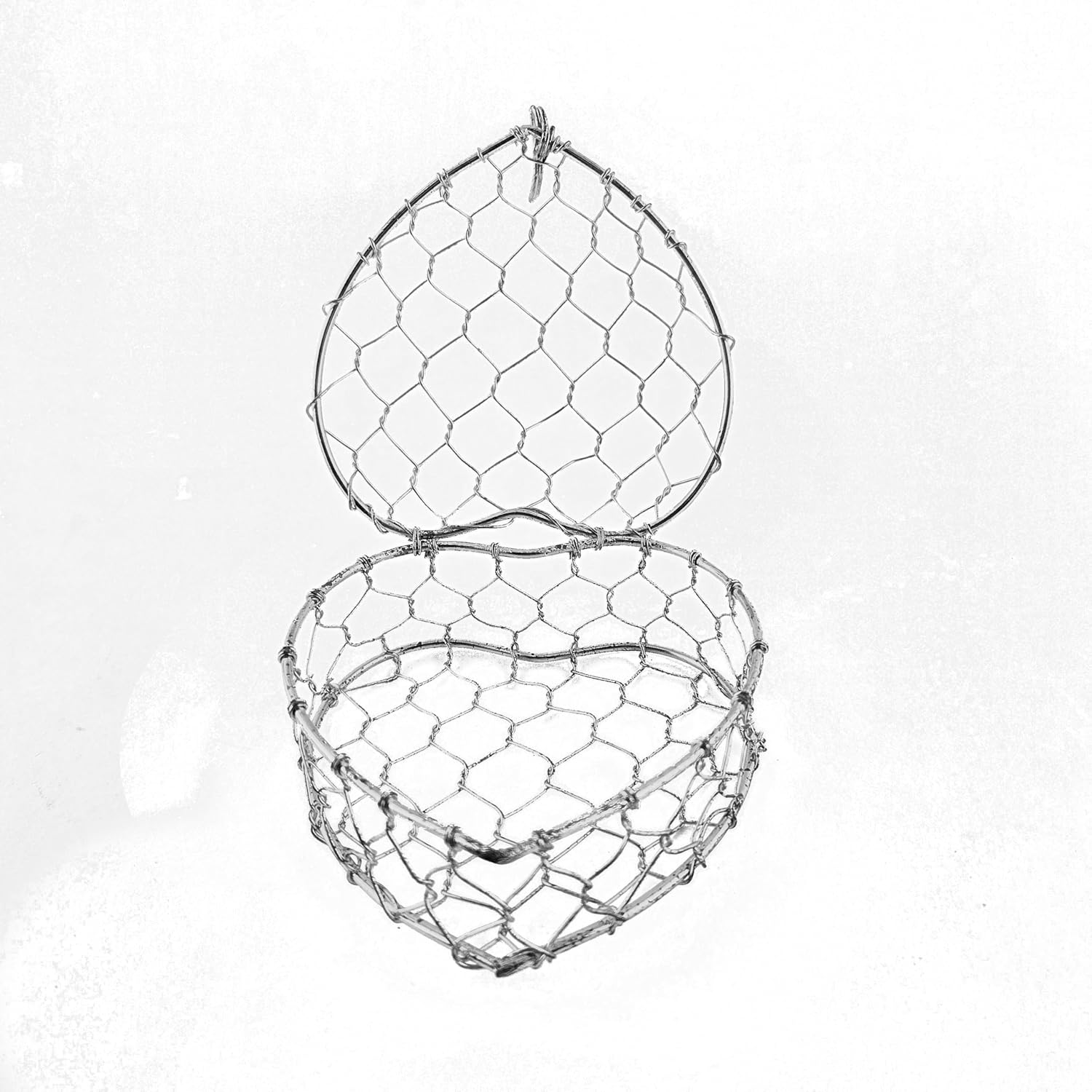 Party Favors Plus Silver Finish Wire Heart Jewelry Box 4 Inch