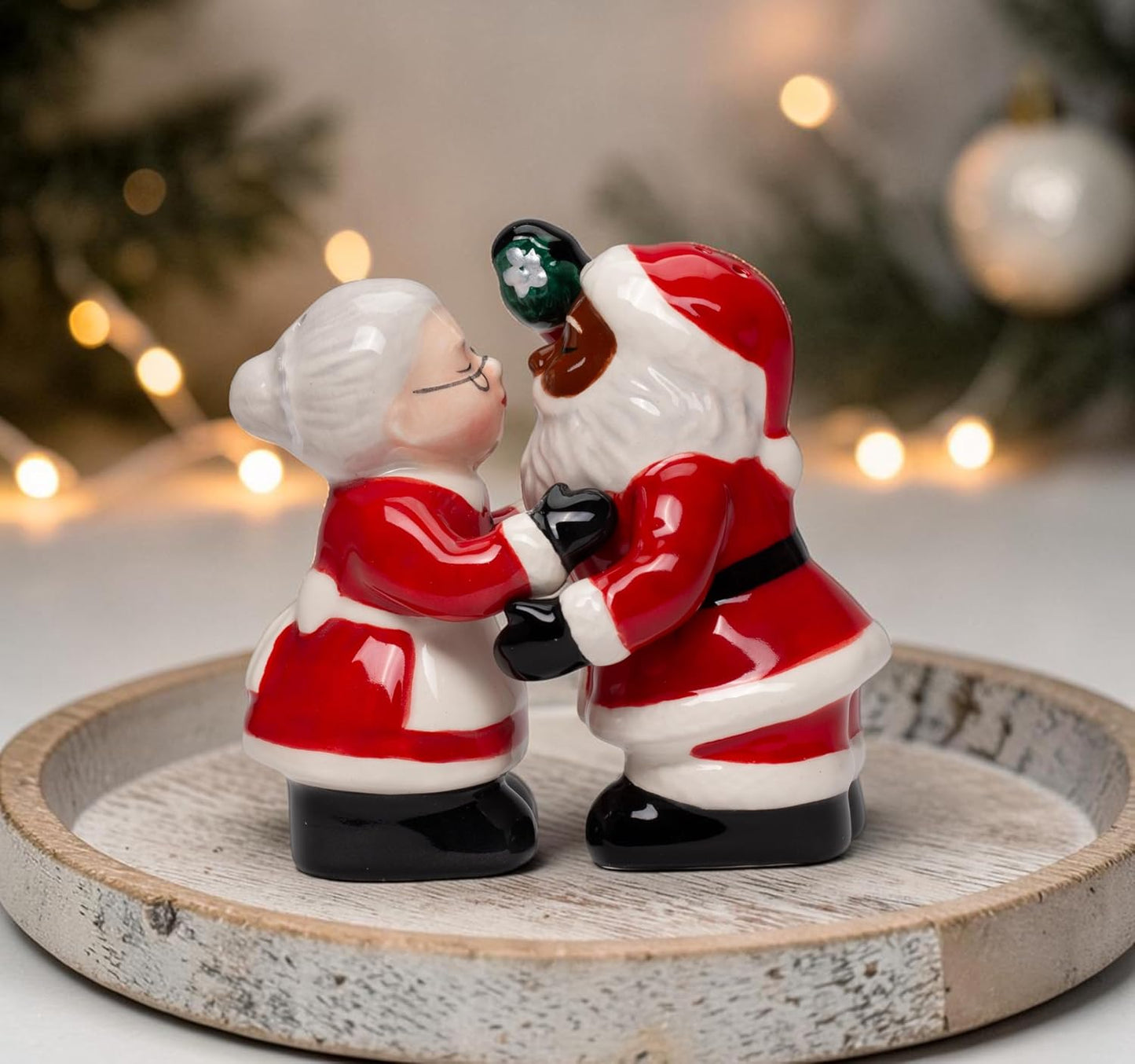 Cosmos Gifts Fine Ceramic Interracial Mr. & Mrs. Santa Salt & Pepper Shakers Set 3-5/8" H