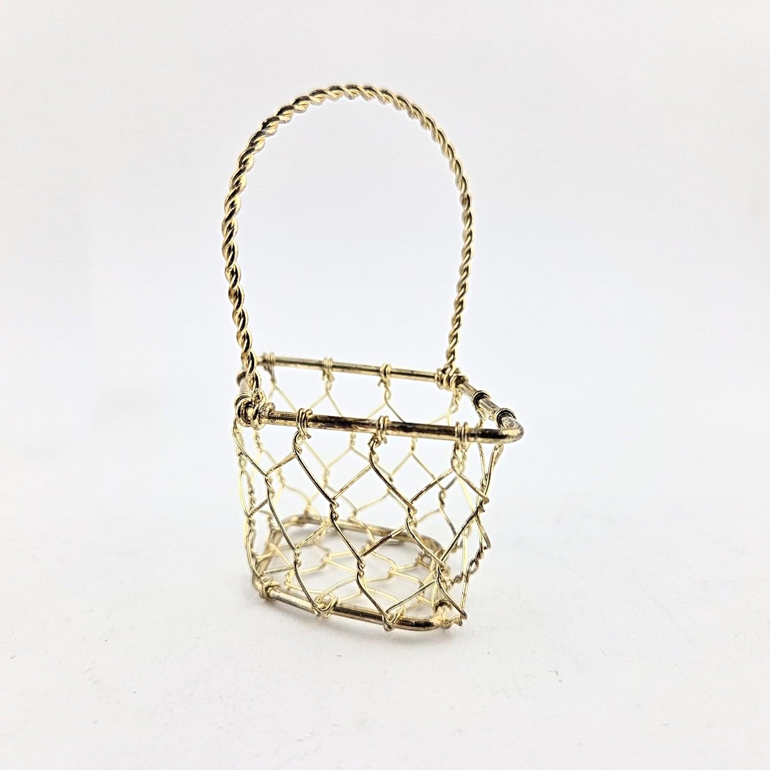 Party Favors Plus Gold Tone Miniature Diamond Shape Wire Basket with Twisted Handle 3.25 Inch 3 Piece Set