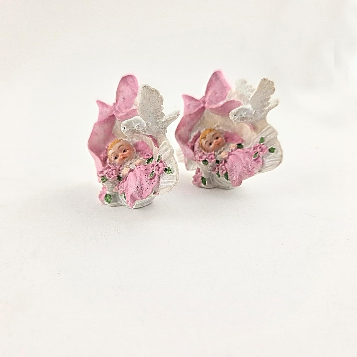 Party Favors Plus Baby Girl Sleeping in Clam Shell Polyresin Figurine Pink White 2.75 Inch Set of 2