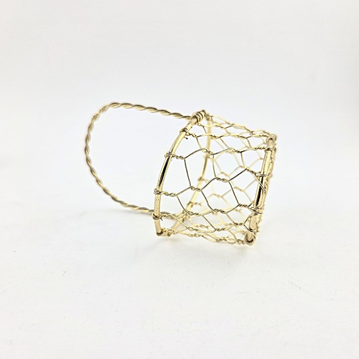 Party Favors Plus Gold Tone Miniature Oval Wire Basket with Twisted Handle 3.25 Inch 4 Pack