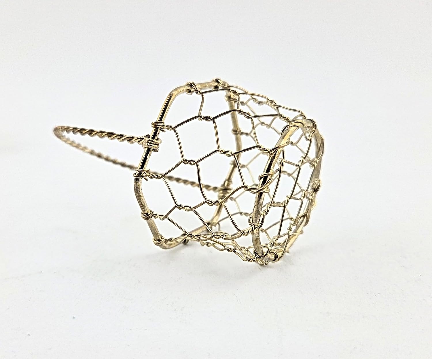 Party Favors Plus Gold Tone Miniature Hexagon Wire Basket with Twisted Handle 3.25 Inch 3 Piece Set