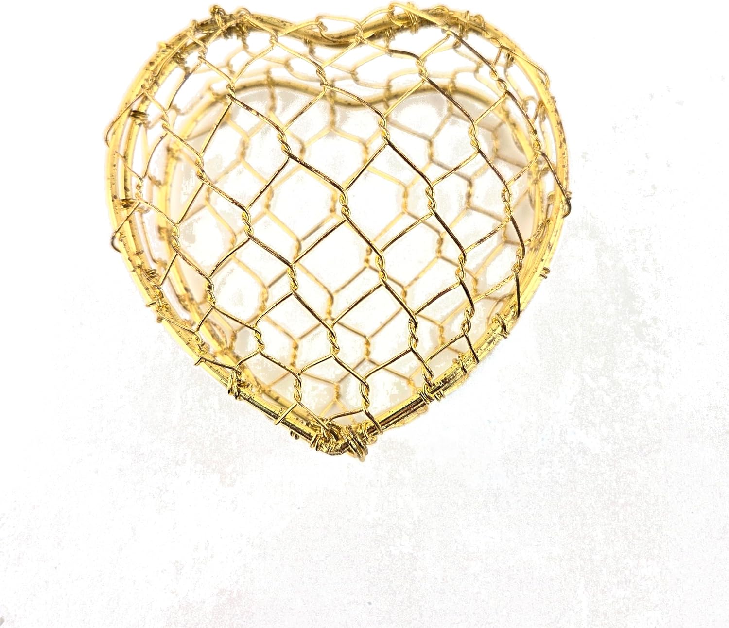 Party Favors Plus Gold Wire Heart Jewelry Box 4x4x2 Inches