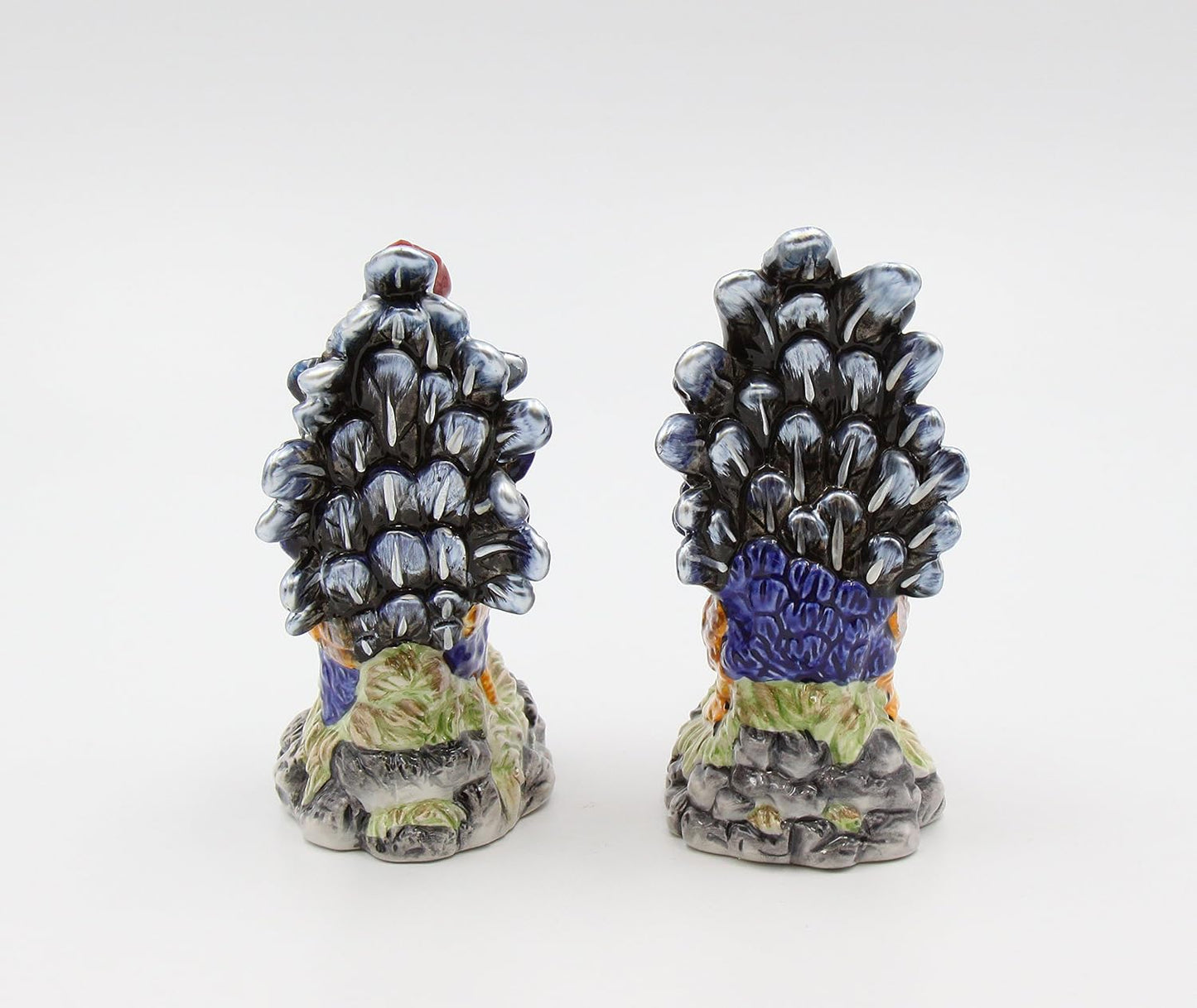 Appletree Design Ceramic Barn Yard Rooster Salt & Pepper Shaker Set 4-1/2" H